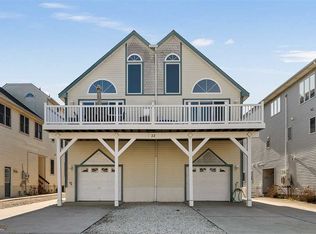 22 66th St #E, Sea Isle City, NJ 08243