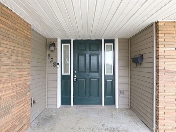4th image of 238 Bellaire Dr