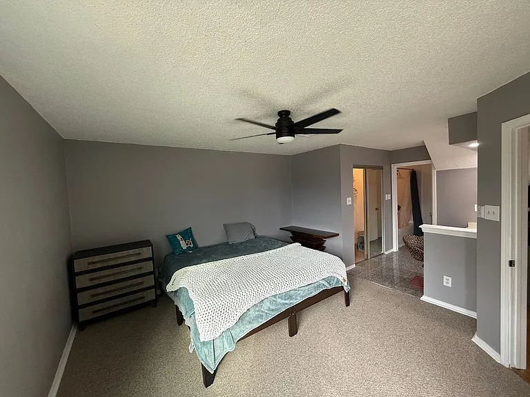 186 Avant Garde Cir — Photo 9