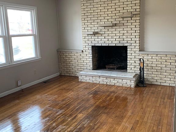 4th image of 386 Larkwood Dr