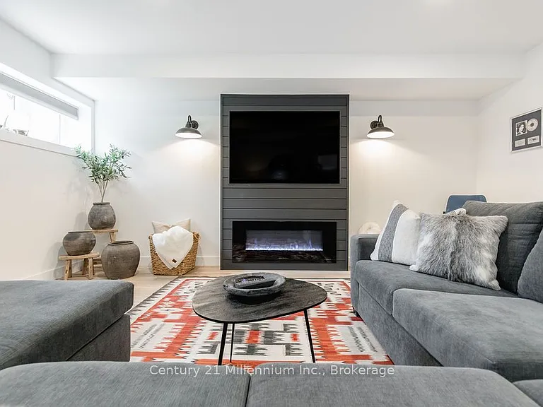 116 Sycamore St — Photo 41