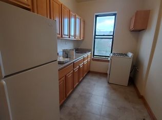 8520 Fort Hamilton Pkwy #4B, Brooklyn, NY 11209