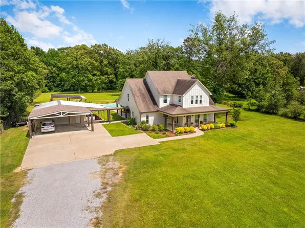 561 Hooper Rd, Deville, LA 71328