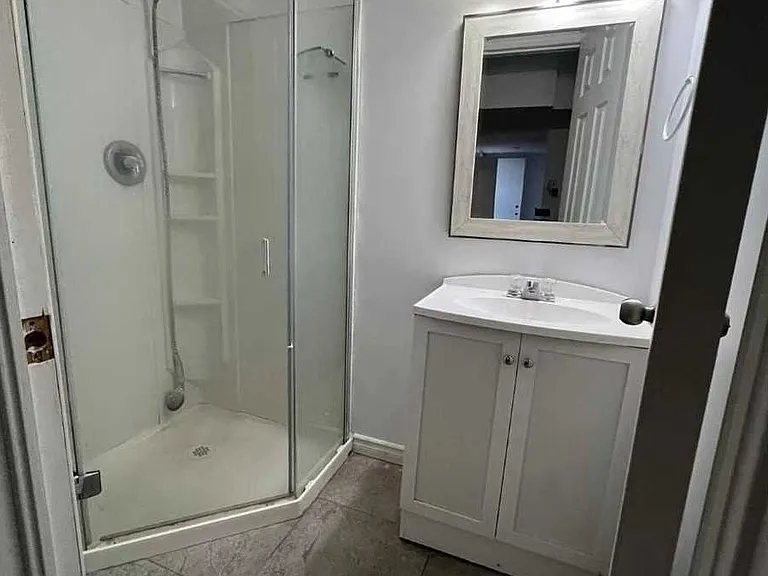 36 Victor Blvd #BASEMENT — Photo 8