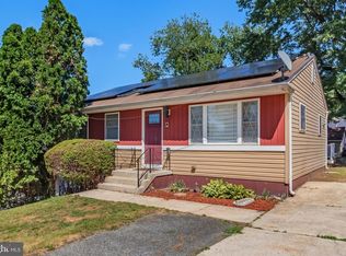 1114 Hybrid Ave, Capitol Heights, MD 20743