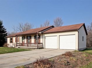 2096 Engleside Dr SE, Grand Rapids, MI 49546