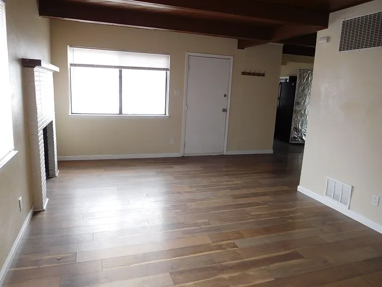 1680 Sterling Way — Photo 3