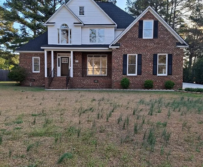 1001 Mashie Ln — Photo 1