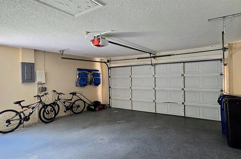 3803 Easton St — Photo 27
