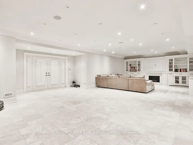 182 Saint Leonards Ave — Photo 29