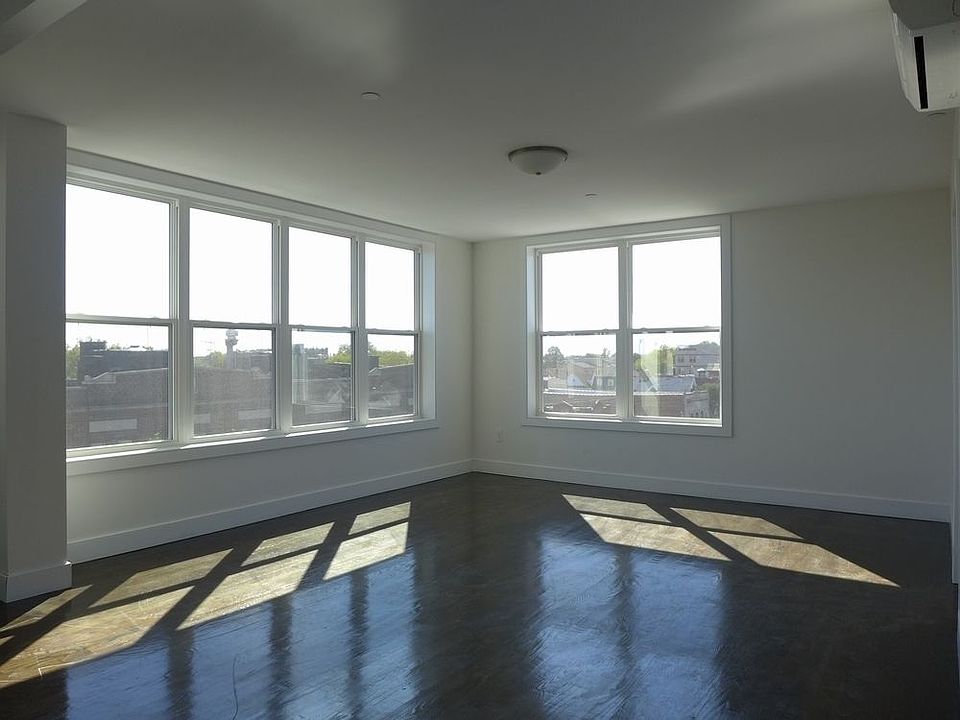 1st image of 490 Ocean Pkwy APT 53