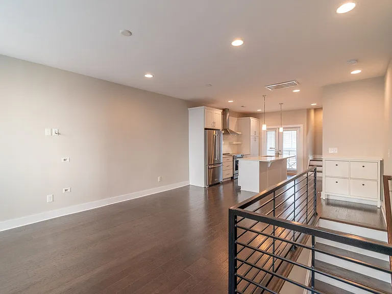 439 Southend Crossing Ln — Photo 12