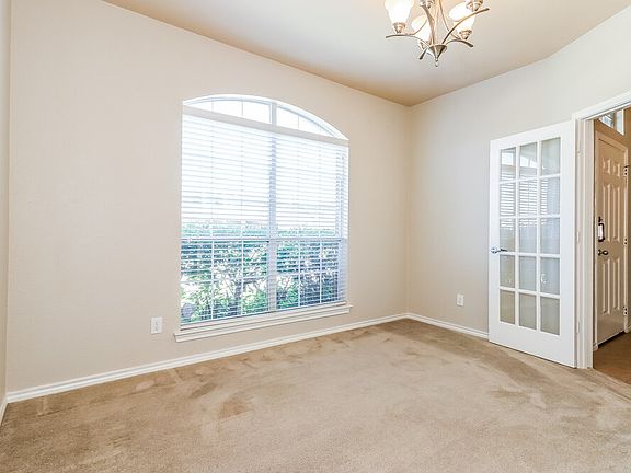 4th image of 2308 Priscella Dr