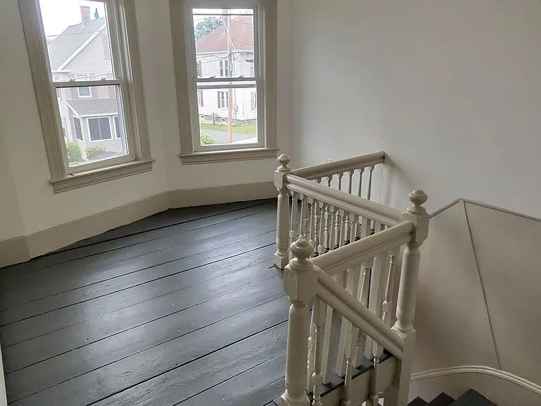 51 Summit St — Photo 6