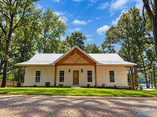 42 Dunsmore Dr, Grant, AL 35747