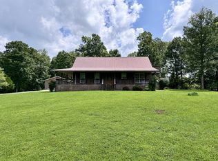 1086 Brown Mill Rd, Mc Ewen, TN 37101