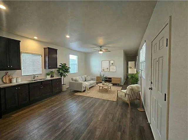 3825 N Nellis Blvd #32 — Photo 2