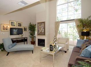 6061 Flame Tree Ln #FT61, Woodland Hills, CA 91367