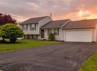 9422 Jacob Ln, Cicero, NY 13039