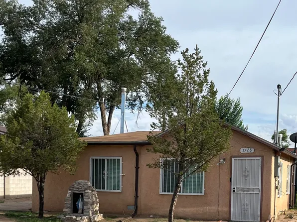 1728 Valley Rd SW, Albuquerque, NM 87105