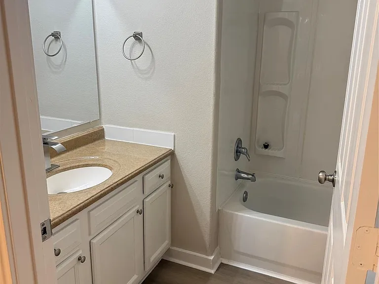 174 E Sunset Dr — Photo 24