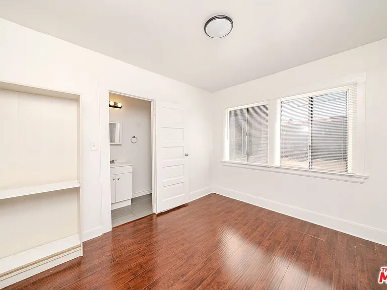 1404 S Manhattan Pl — Photo 10