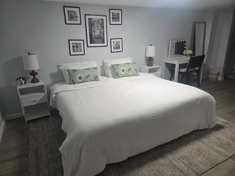 On the lower level with a full private bathroom, Bedroom 3 features 2 attached twin beds that will not pull apart. Upon request, the beds can be separated into 2 twin beds. Each twin bed is 38"x 78". Attached, the bed size is 76"x78" (king).