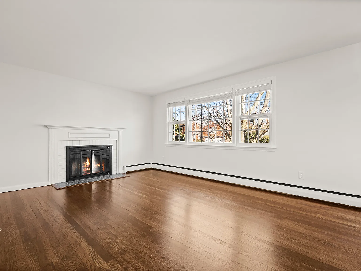 3 bed, 1564 sqft, $6,000 — Photo 2