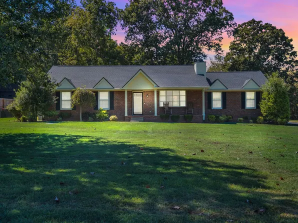 112 Clark Dr, Mount Juliet, TN 37122