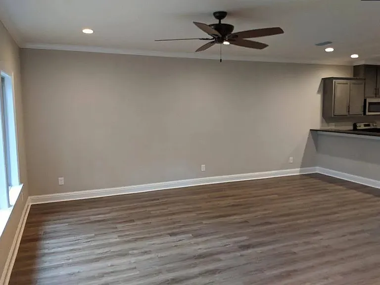 901 Louise Ave — Photo 5