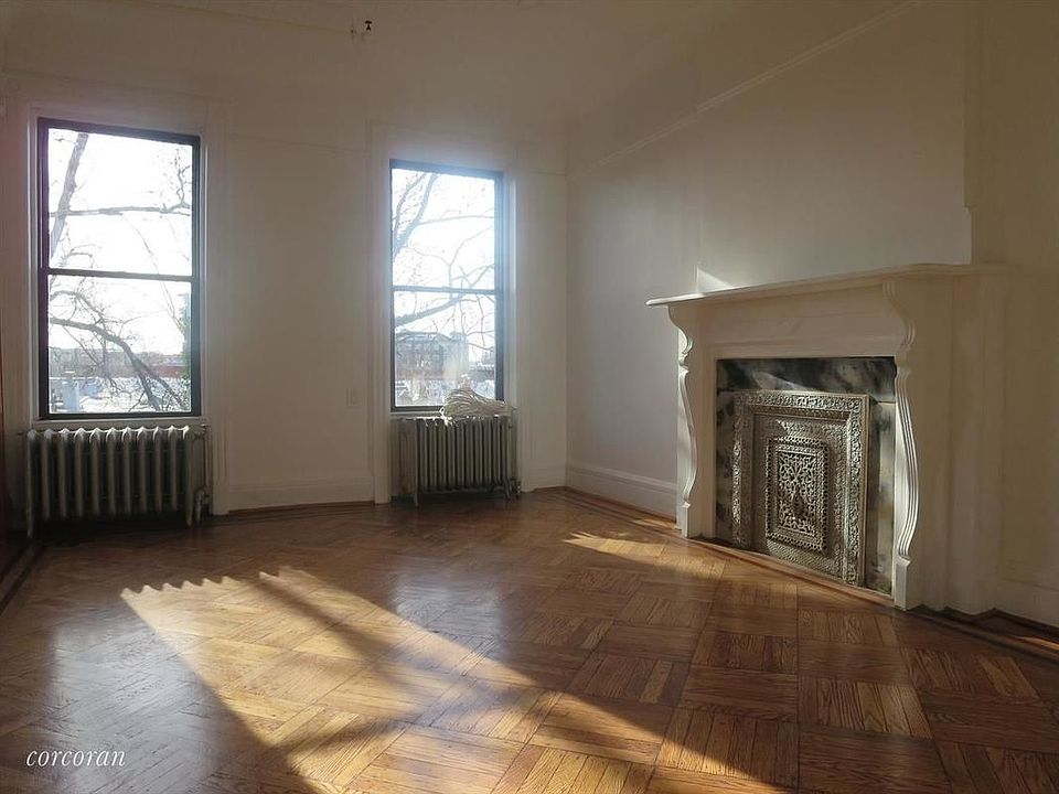 1st image of 112 Macdonough St APT 4