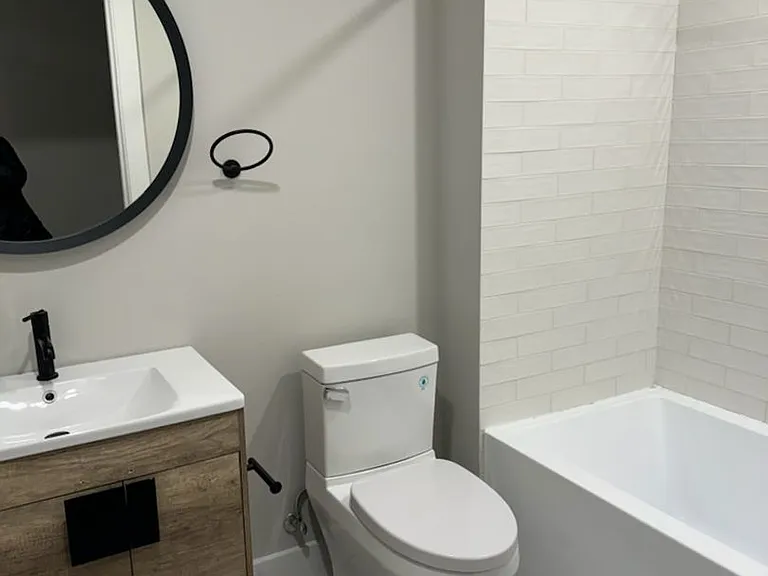 1310 N Broad St — Photo 85