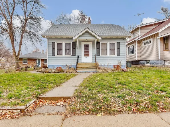 1111 5th St E, Saint Paul, MN 55106