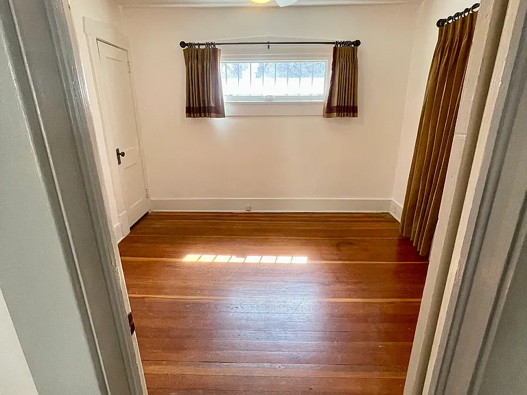 15 Wolfe Ave — Photo 29