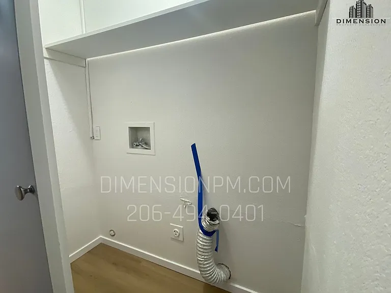 2 & 3 Bedroom Apartments Near Trail! — Photo 17