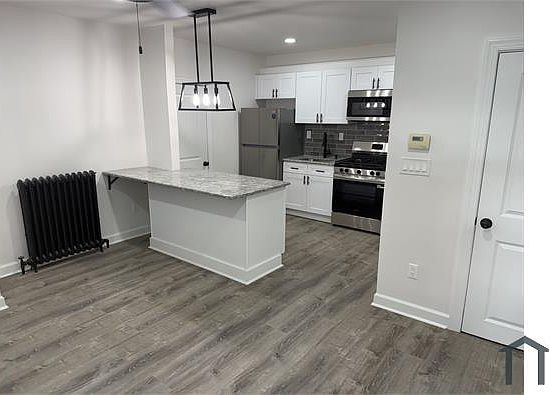 4th image of 1001 E Price St #1