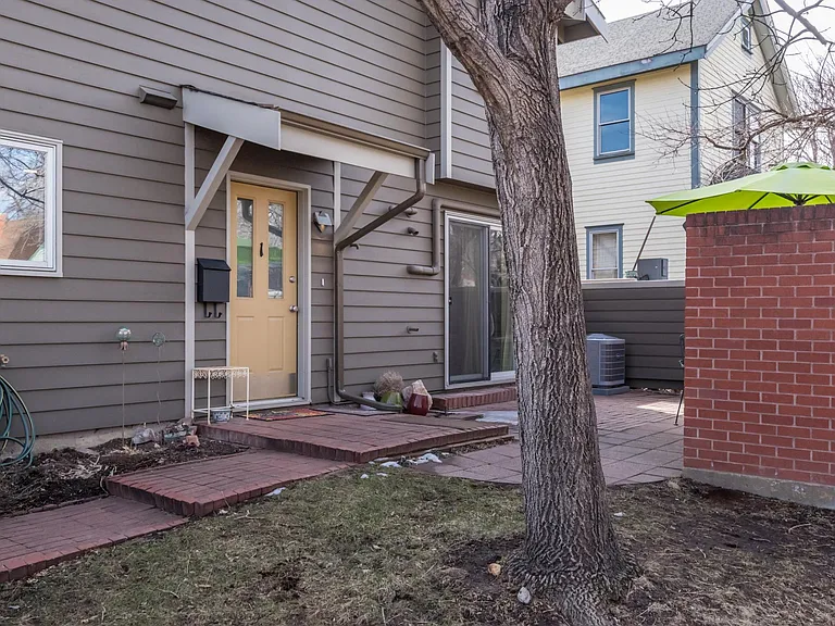 1834 Grove St #1 — Photo 11