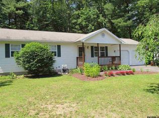 3 Dogwood Dr, South Glens Falls, NY 12803