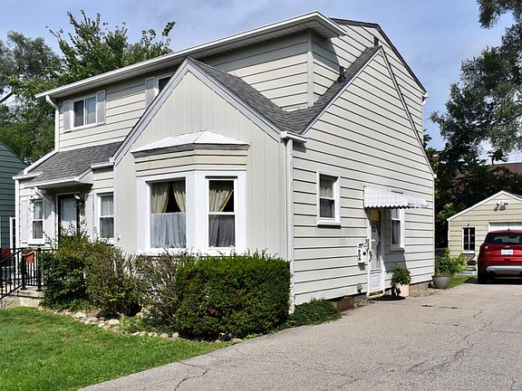 3rd image of 906 Sunnyside Blvd