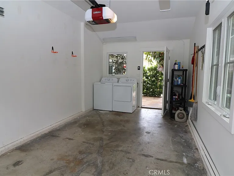 334 Cypress Dr — Photo 17