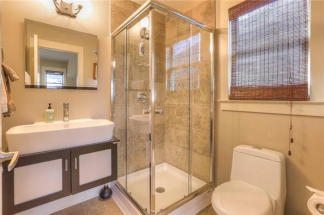 Bathroom #2