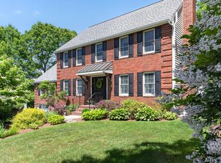 4 Clapp Lane, Sagamore Beach, MA 02562