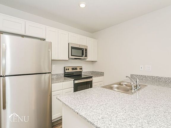 4th image of 56 Princeton Ln