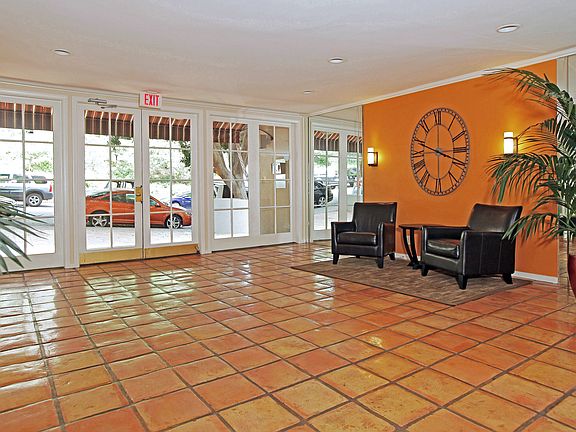 2nd image of 7270 Hillside Ave Unit 307