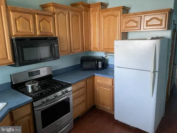 1906 Homewood Ave, Baltimore, MD 21218