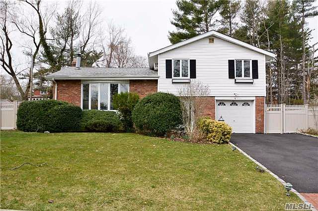 1st image of 4 Harwood Dr W