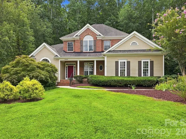 20605 Autumn Breeze Ct, Cornelius, NC 28031