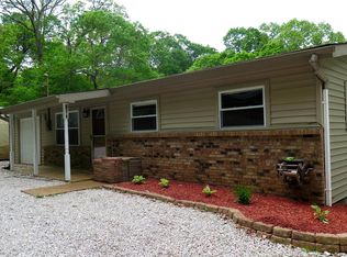 6575 Sunset Dr, High Ridge, MO 63049