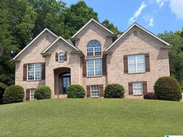 221 Woodbridge Trl, Chelsea, AL 35043