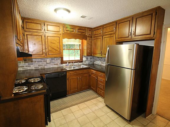 5th image of 3361 Brookhill Cir